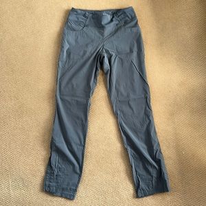 Mountain hardwear Dynama pants gray size 2
